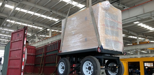 移動靜音柴油發(fā)電機(jī)組